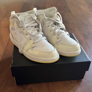 Jordan Kids White and Yellow Low/High-Top Sneakers